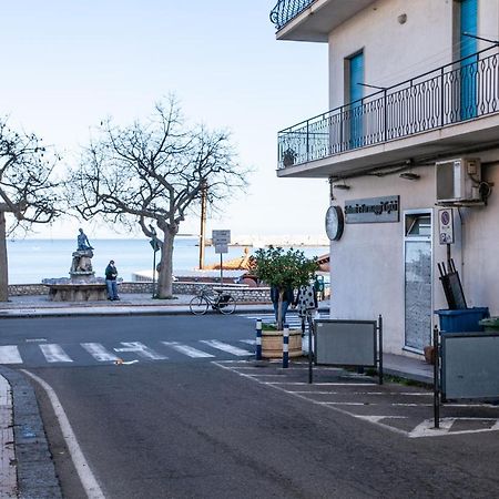Casa Rosamaria Apartment Giardini Naxos Luaran gambar