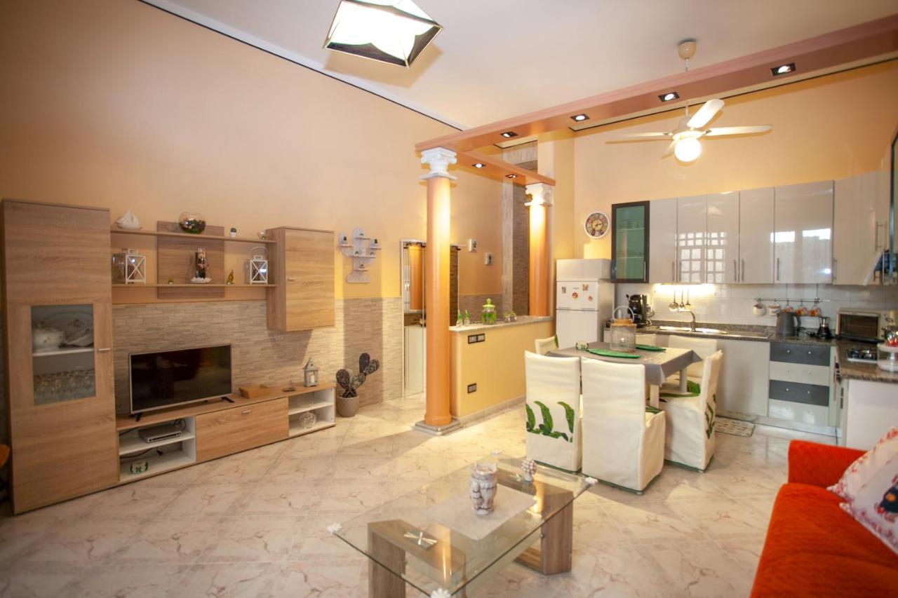 Casa Rosamaria Apartment Giardini Naxos Luaran gambar